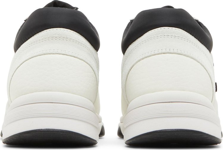 Chanel Wmns CC Logo Sneaker White Black