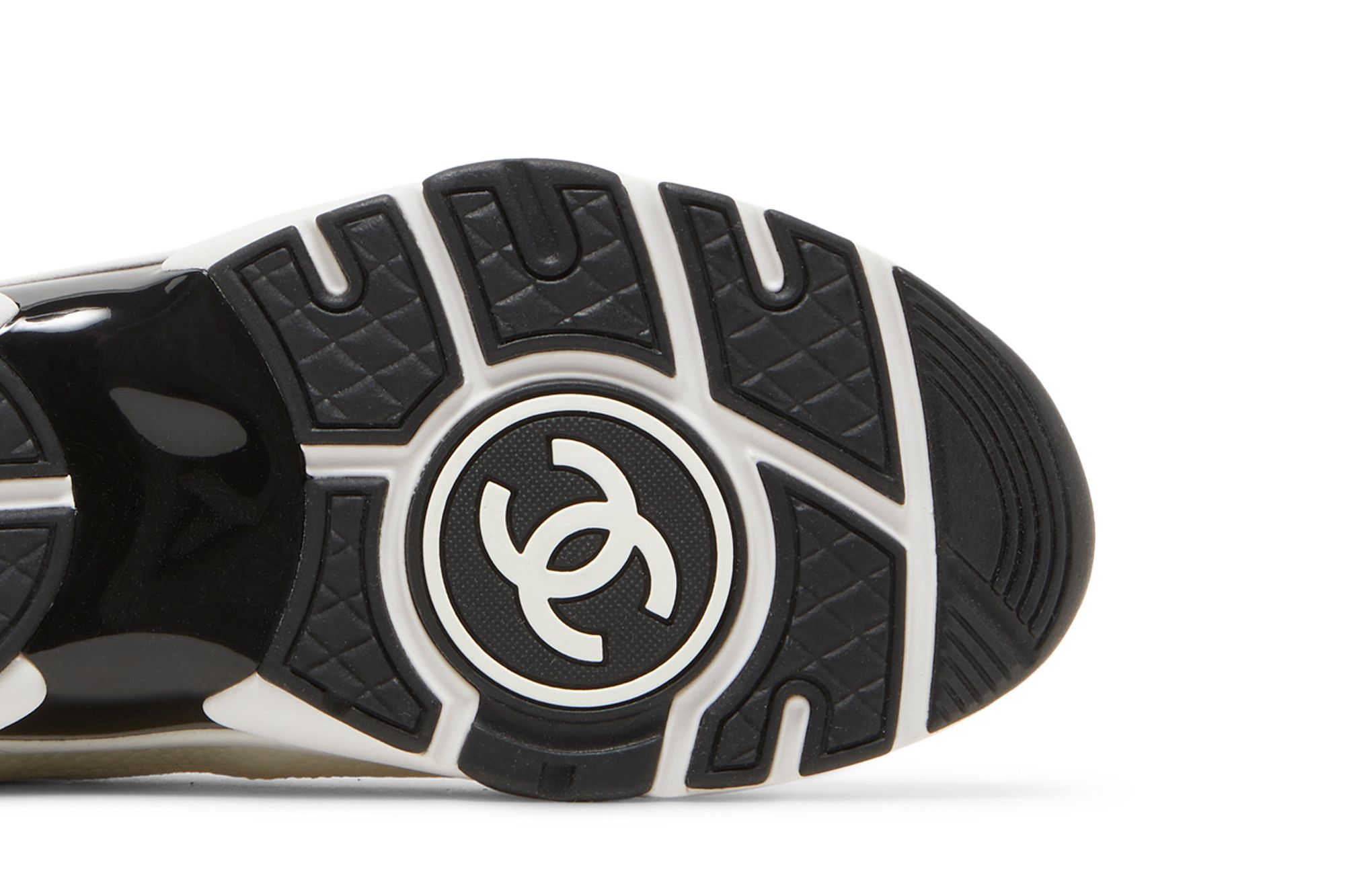 Buy Chanel Wmns CC Logo Sneaker White Black G38299 Y55720 K3846 GOAT UK