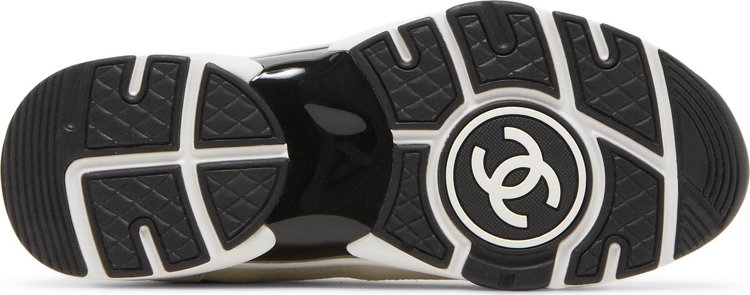 Chanel Wmns CC Logo Sneaker White Black