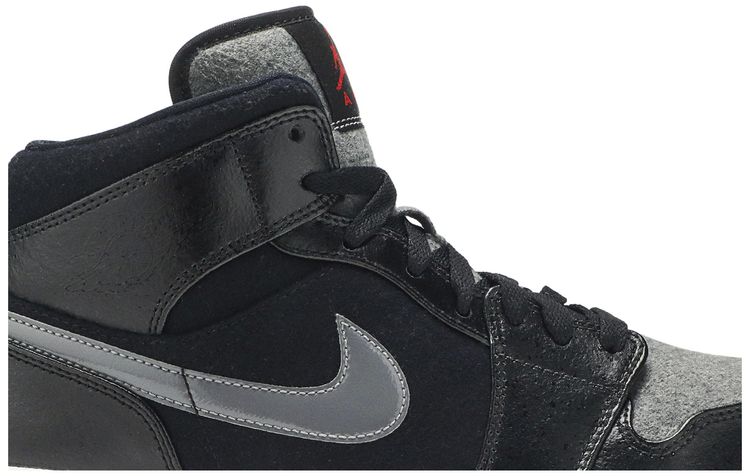 Air Jordan 1 Retro Mid SE Winterized