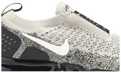 womens vapormax moc 2 moon particle