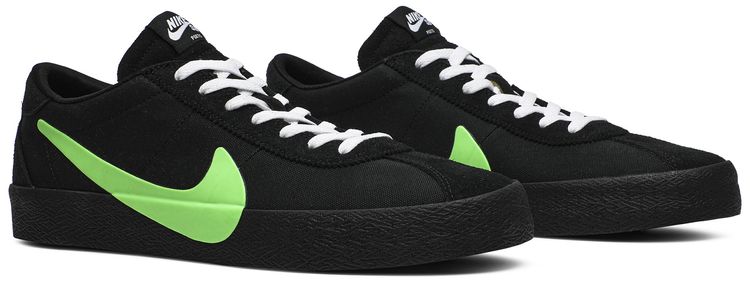 Poets x Nike Zoom Bruin SB QS