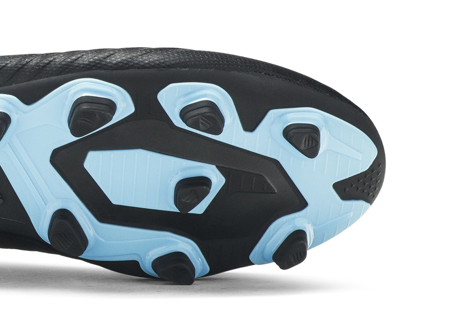 Achetez des Predator 19.4 FxG 'Bright Cyan' - F35598 | GOAT FR
