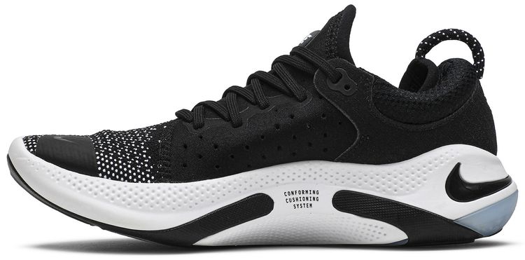 Nike Wmns Joyride Run Flyknit Oreo