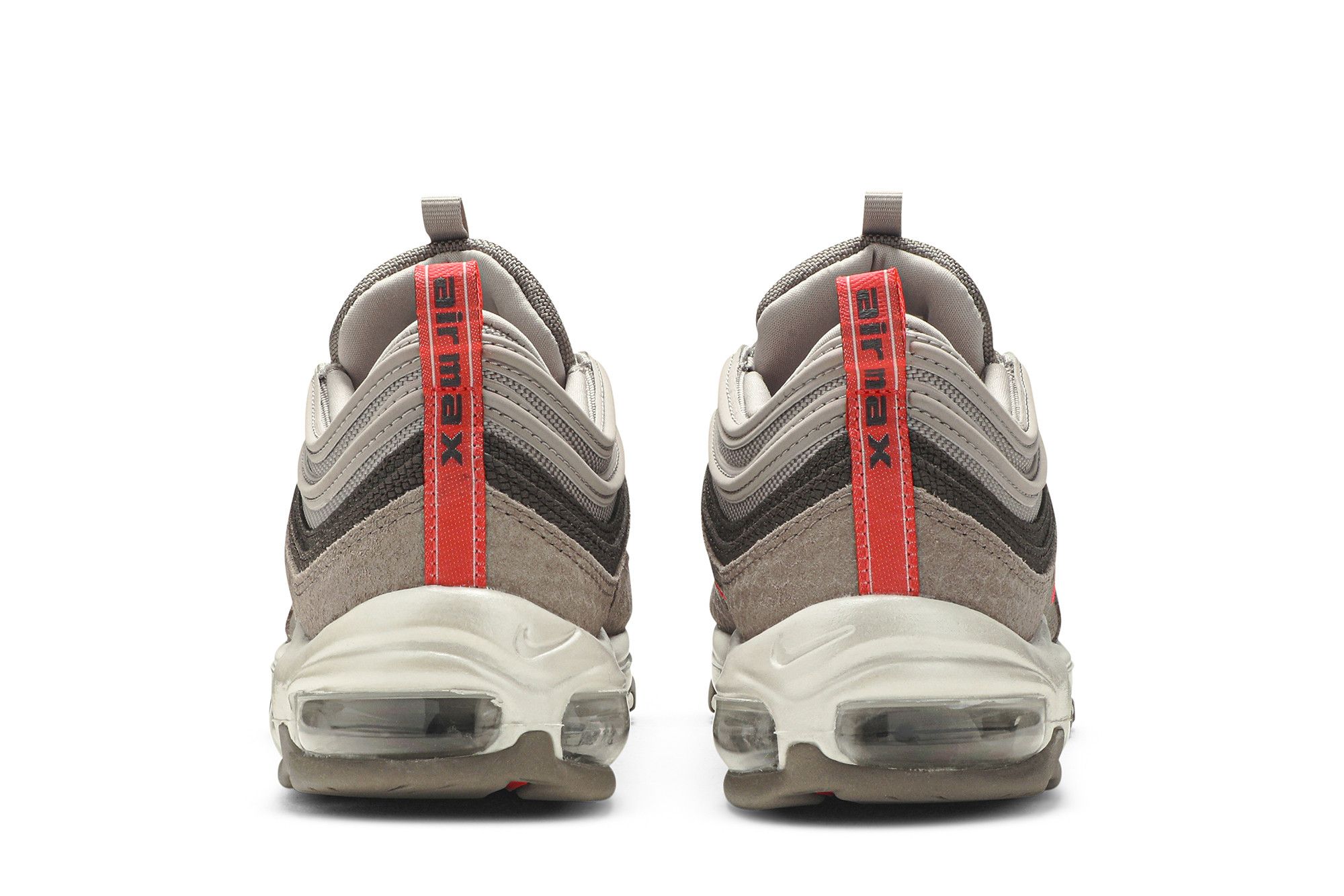 Silver nike dietro 2025