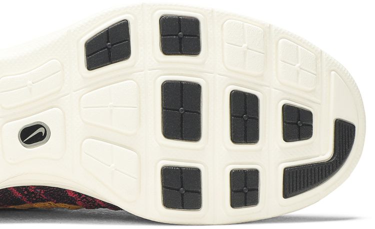 Nike Lunar Flyknit Chukka Grand Purple Laser Orange