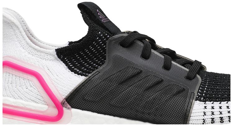 Wmns UltraBoost 19 Pink