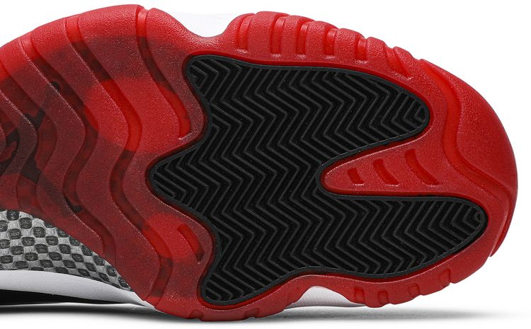 Air Jordan 11 Retro Low Concord Bred