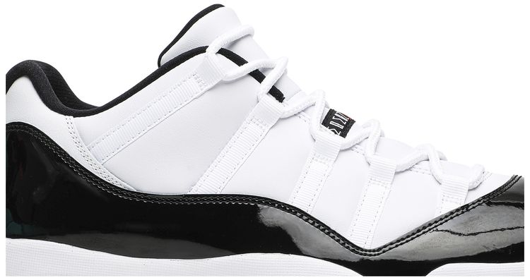 Air Jordan 11 Retro Low Concord Bred