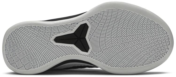 Nike Kobe AD Mid White