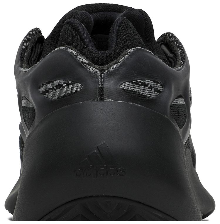 Yeezy 700 V3 Alvah