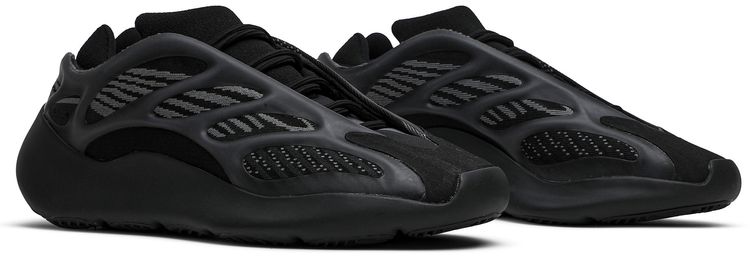 Yeezy 700 V3 Alvah
