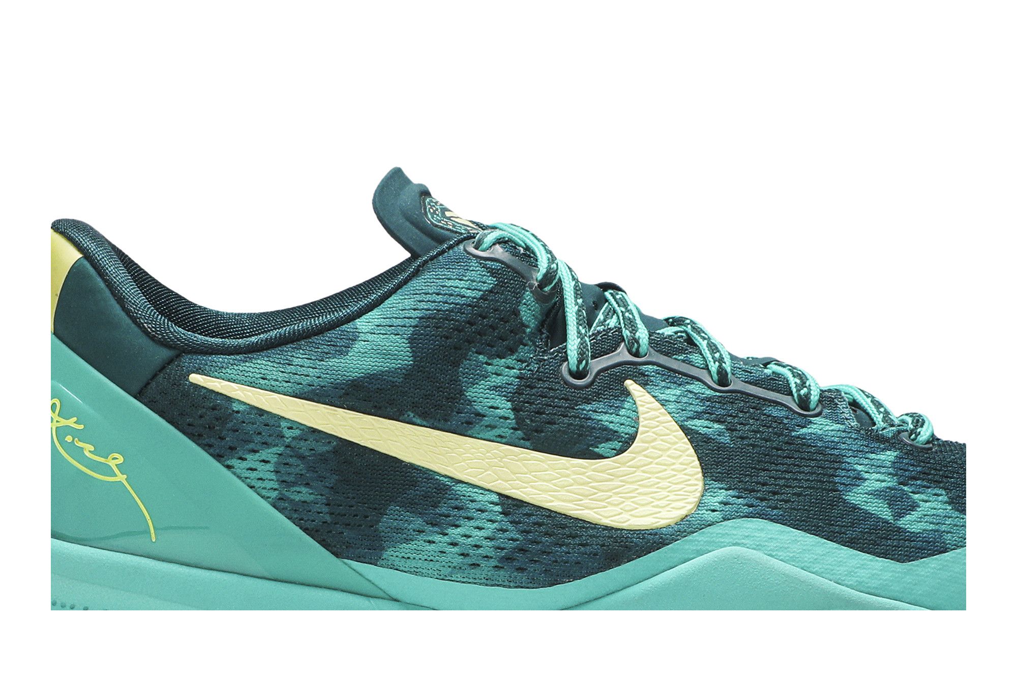 Size 11.0 Kobe 8 Supernatural