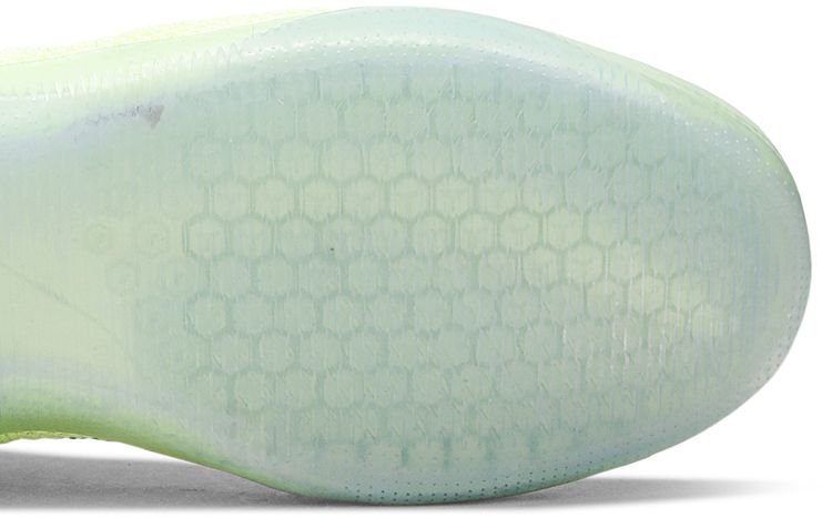 Kobe 11 Elite Low 4KB Ghost of Christmas Past