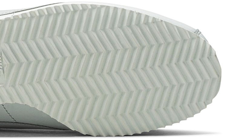 Nike Wmns Classic Cortez Premium Barely Grey