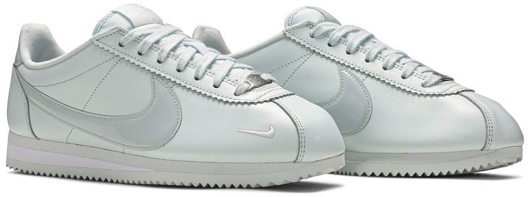 Nike Wmns Classic Cortez Premium Barely Grey
