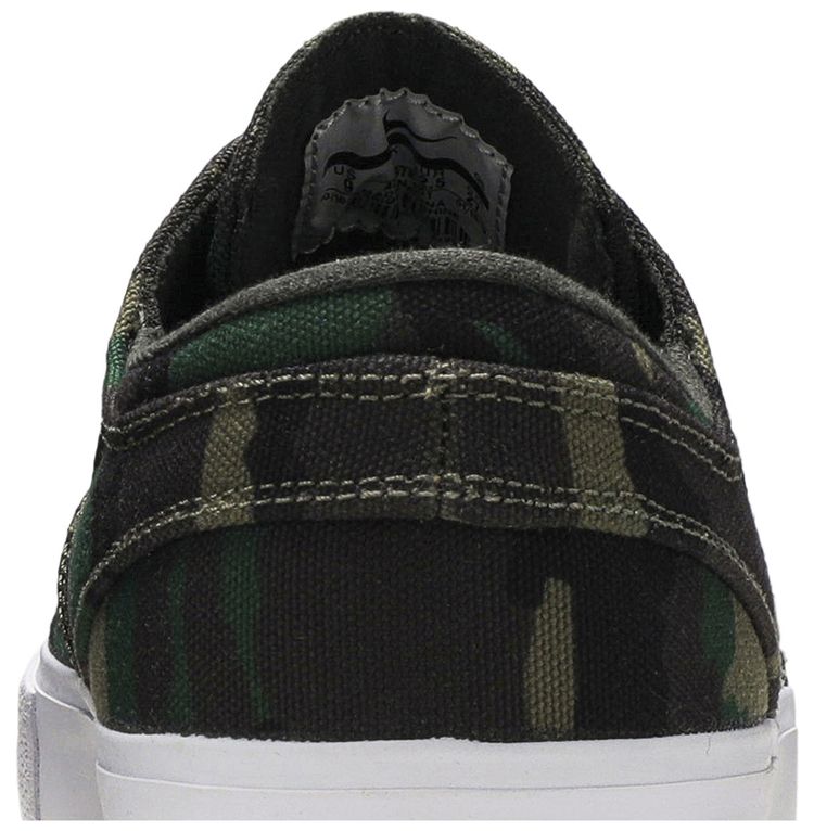 Nike Zoom Janoski Canvas Premium SB Camo