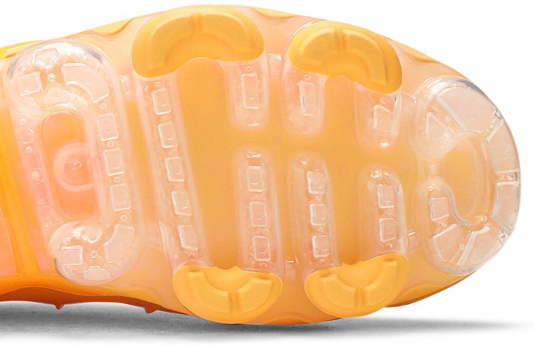 Nike Wmns Air VaporMax Plus Orange