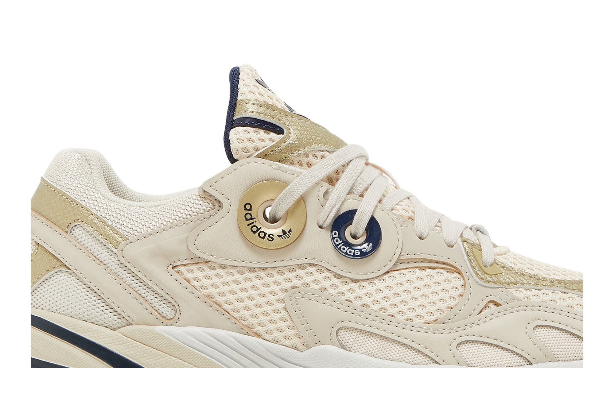 Buy Wmns Astir 'Orbit Green Wonder White' - GZ3571 | GOAT