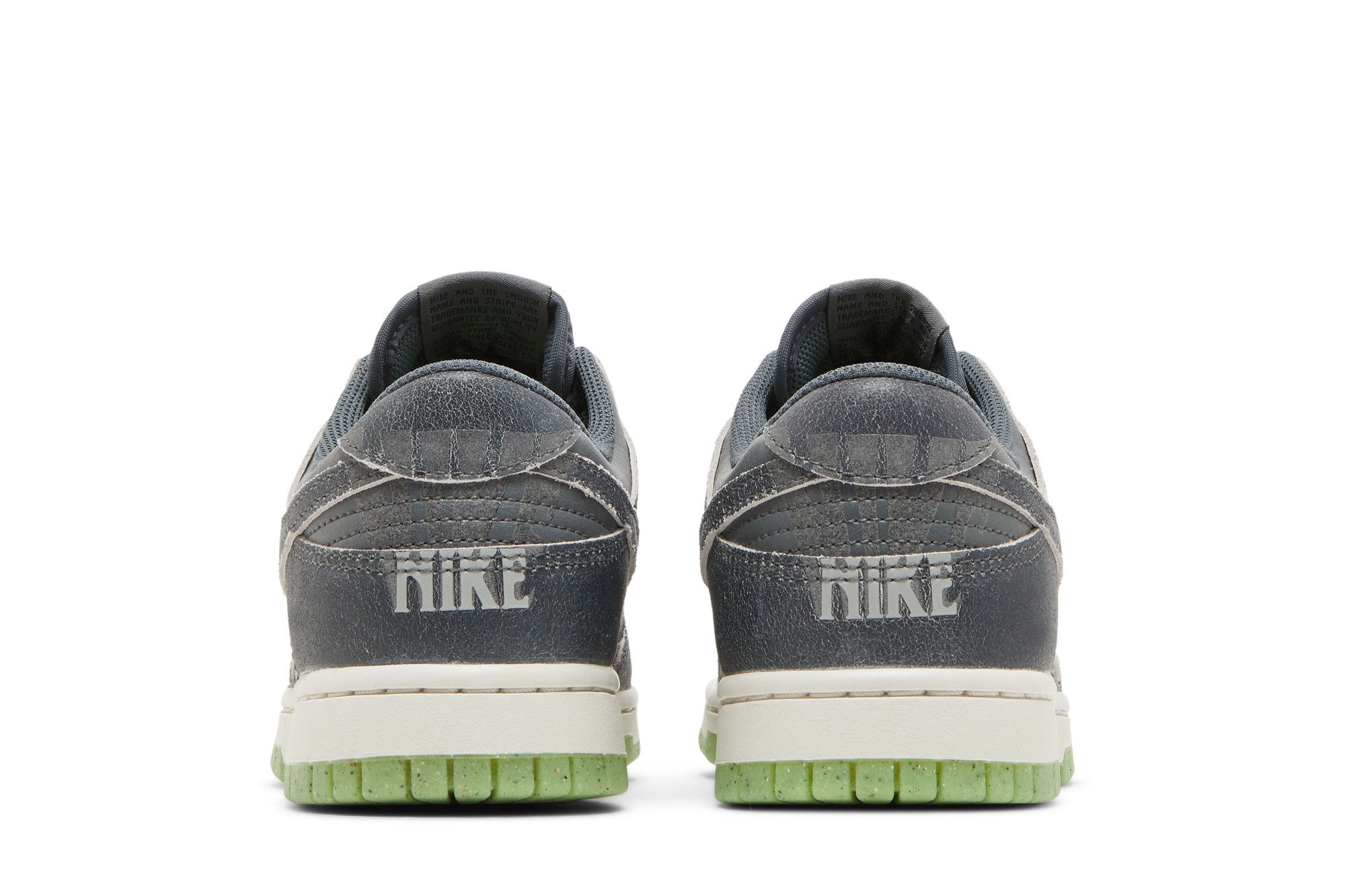 靴 Nike Dunk Low SE Halloween Cauldron Nike Dunk Low - Halloween Cauldron - Wearable Year Round