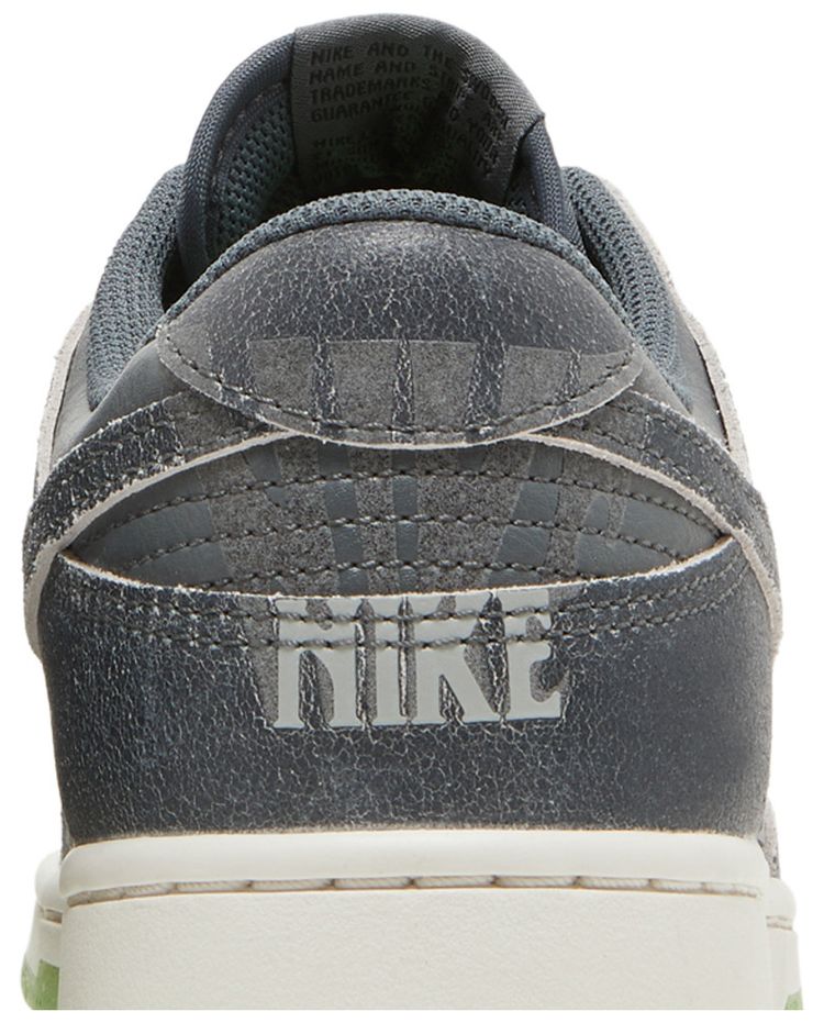 Dunk Low SE Halloween   Cauldron
