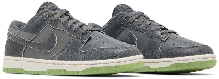 Dunk Low SE Halloween   Cauldron