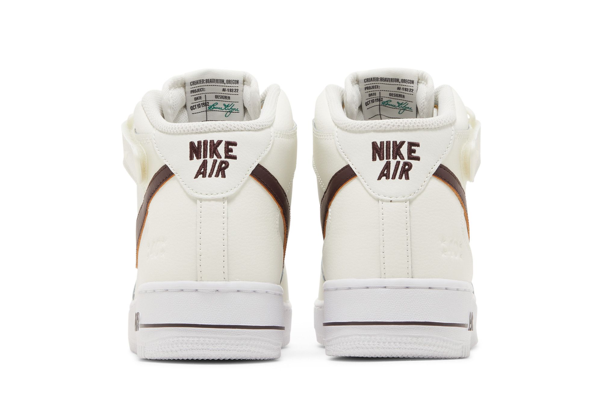 まつおか① Nike Air Force 1 Mid 07 Color Month Summit White Light Bone