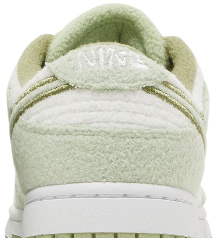 Wmns Dunk Low SE Fleece   Honeydew