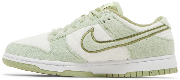 Wmns Dunk Low SE Fleece   Honeydew