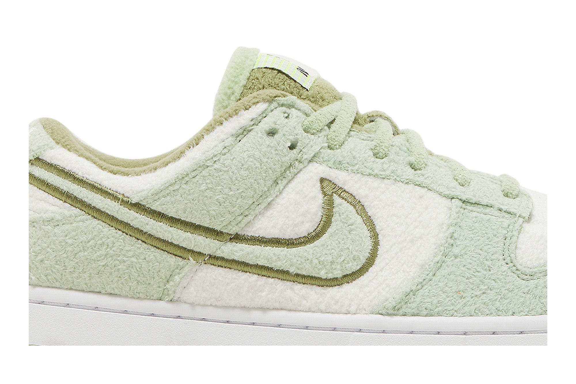 Buy Wmns Dunk Low SE 'Fleece - Honeydew' - DQ7579 300 | GOAT
