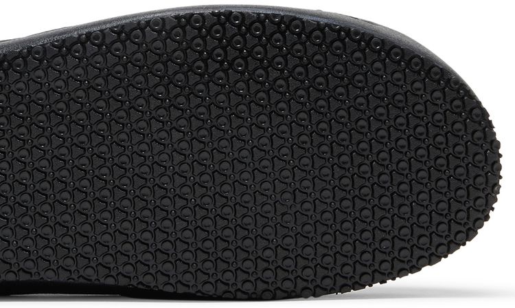 New Balance CRVN MOCv2 Triple Black