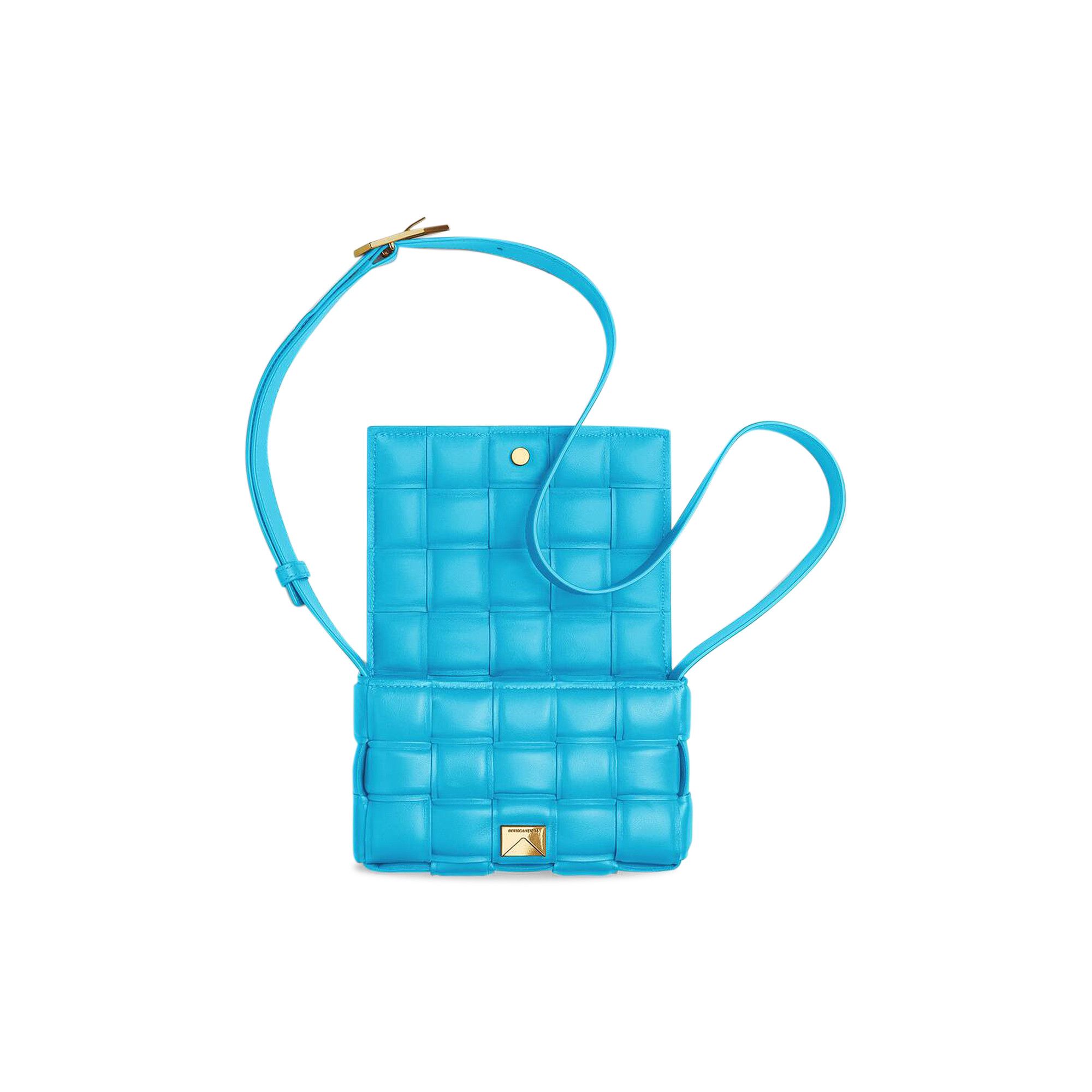 【BOTTEGA VENETA】Small Padded Cassette Bag Pool d82ed1c2e73e64e27e20d7788a3d9e