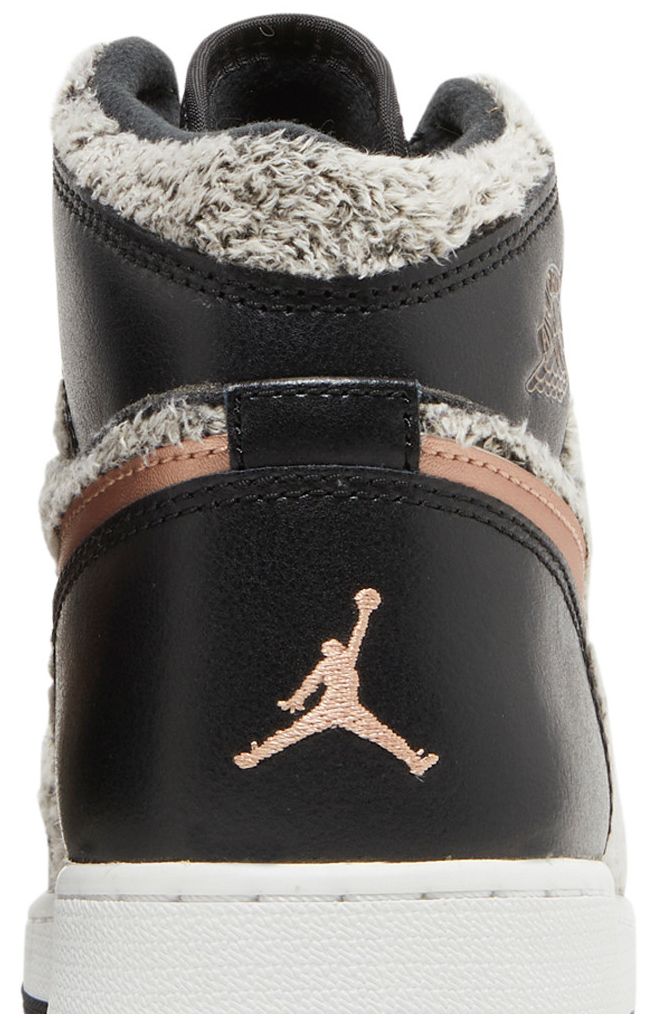 Air Jordan 1 Retro High GS Fleece