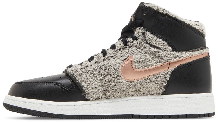 Air Jordan 1 Retro High GS Fleece