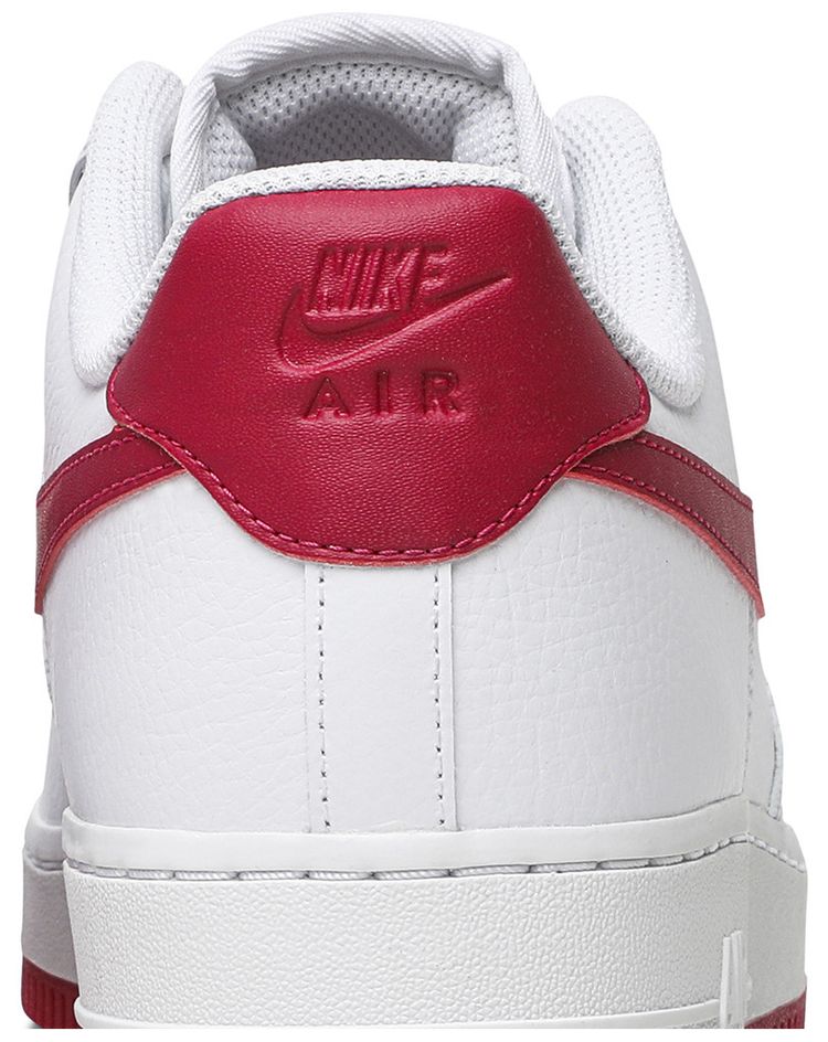 Nike Wmns Air Force 1 07 Wild Cherry