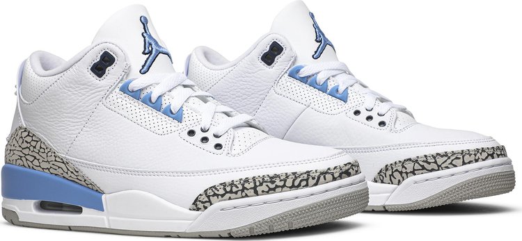 Air Jordan 3 Retro UNC