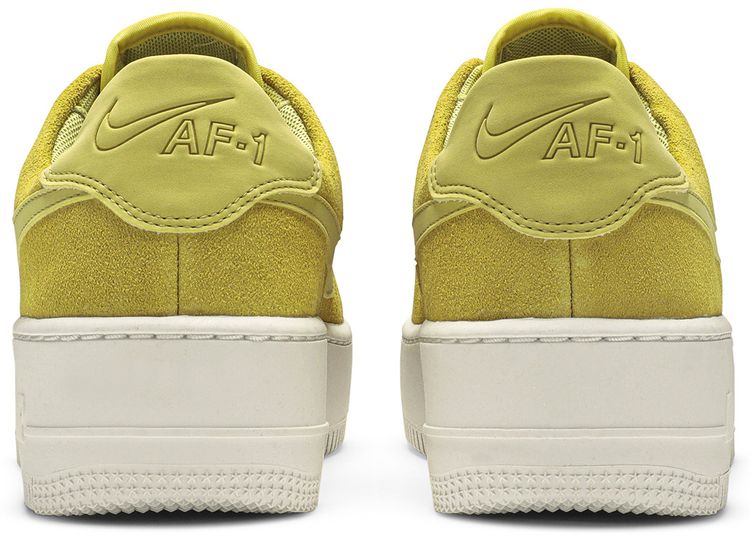 Nike Wmns Air Force 1 Sage Low Celery