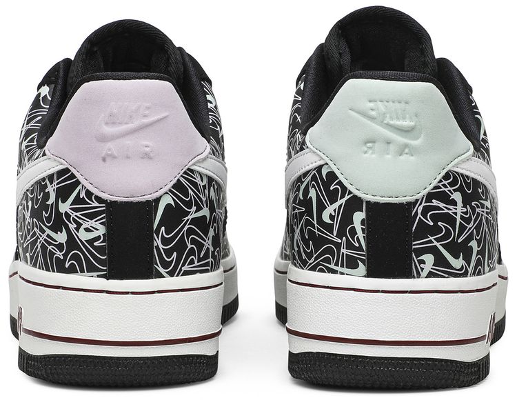 Nike Wmns Air Force 1 07 Low SE Valentines Day