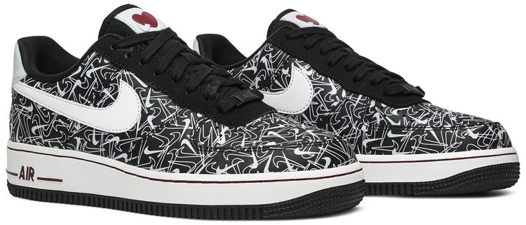 Nike Wmns Air Force 1 07 Low SE Valentines Day