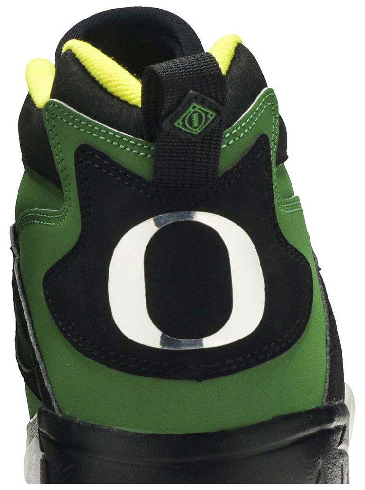 Air Diamond Turf Oregon Ducks