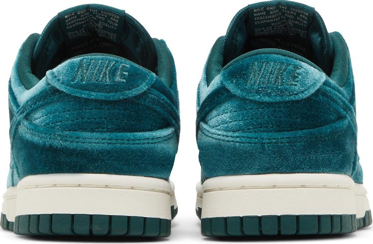 Wmns Dunk Low Green Velvet