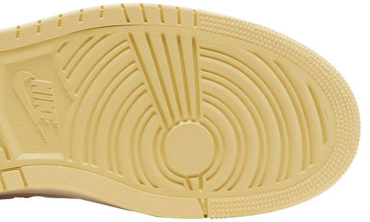 Air Jordan 1 High Zoom Comfort Somos Familia