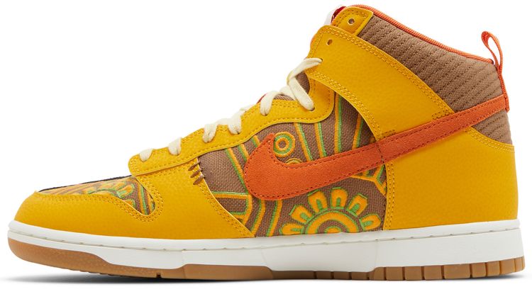 Nike Dunk High Somos Familia