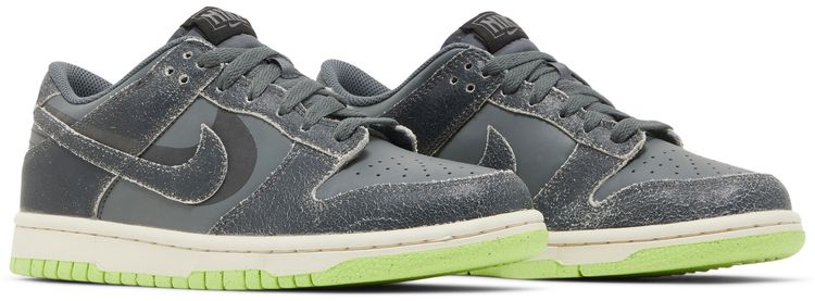 Dunk Low SE GS Halloween   Cauldron