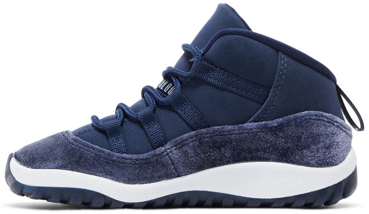 Air Jordan 11 Retro TD Midnight Navy Velvet