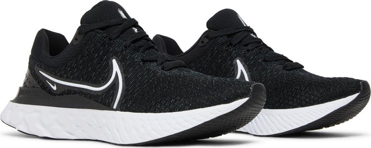 React Infinity Run Flyknit 3 Black White