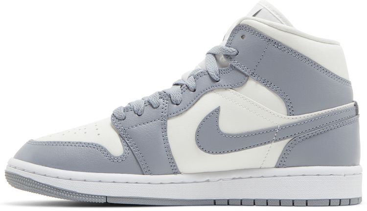 Wmns Air Jordan 1 Mid Stealth