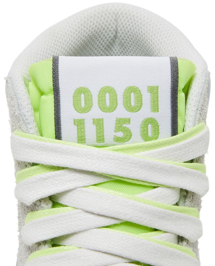 Nike Blazer Mid 77 University of Oregon Womens Basketball PE