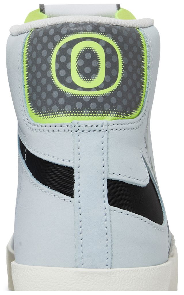 Nike Blazer Mid 77 University of Oregon Womens Basketball PE
