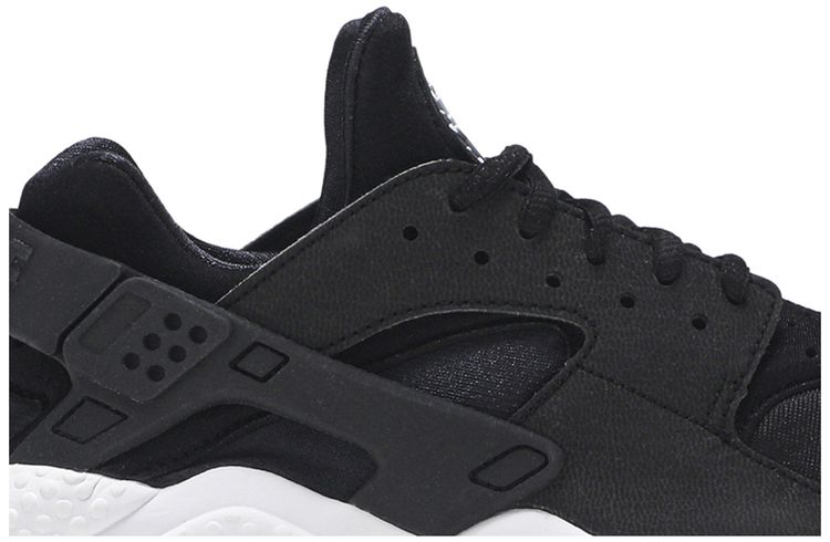 Nike Wmns Air Huarache Run Black White